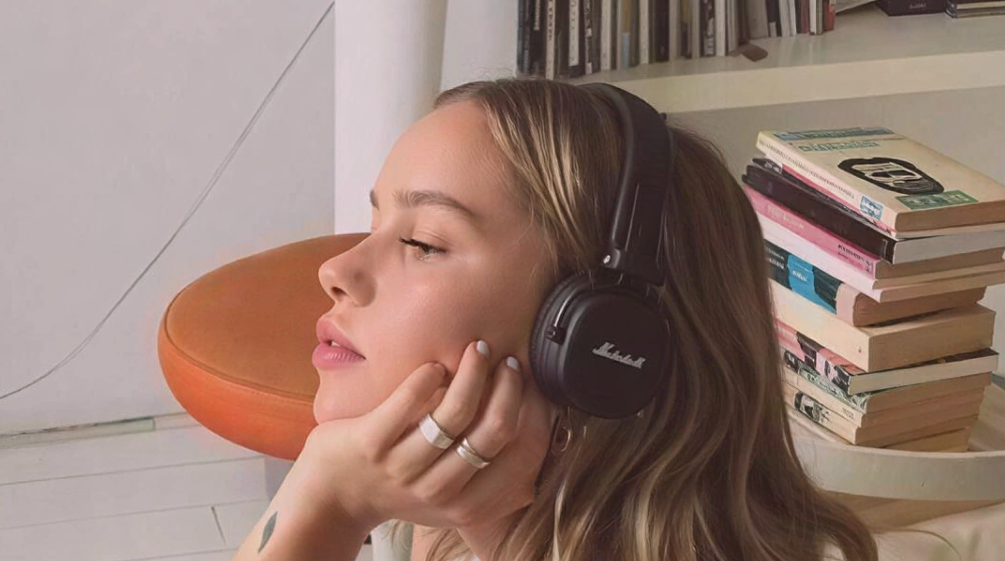 Listen to a Podcast